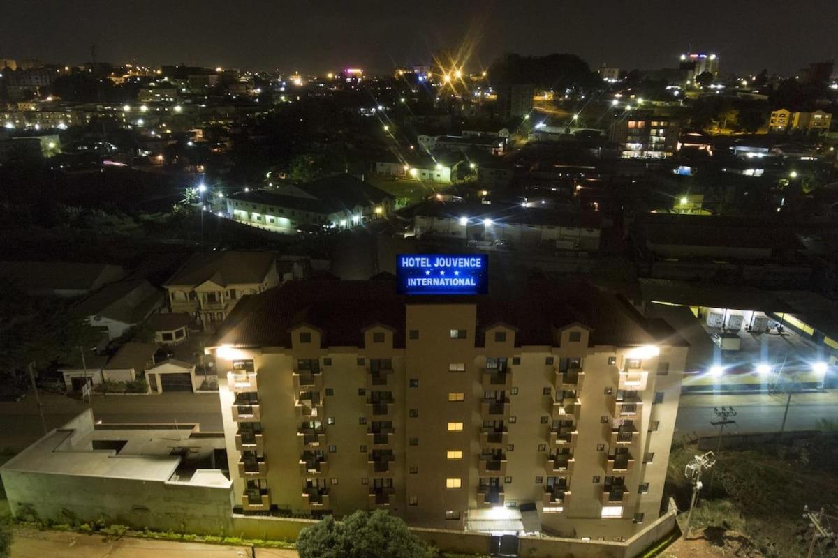 Hotel Jouvence International Yaoundé Esterno foto